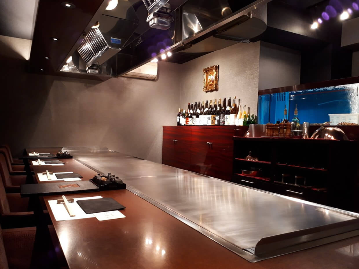 鉄板焼　こから